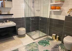 Spacious 4+1 penthouse in a popular residential complex in the Cikcilli area