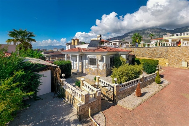 2+1 private villa in Mahmutlar area just 900m from the Mediterranean Sea