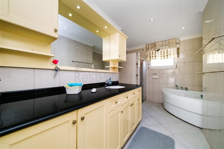 2+1 private villa in Mahmutlar area just 900m from the Mediterranean Sea