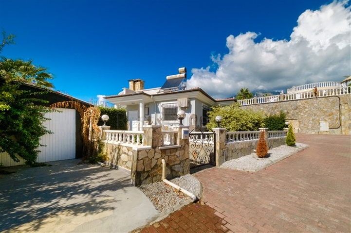 2+1 private villa in Mahmutlar area just 900m from the Mediterranean Sea