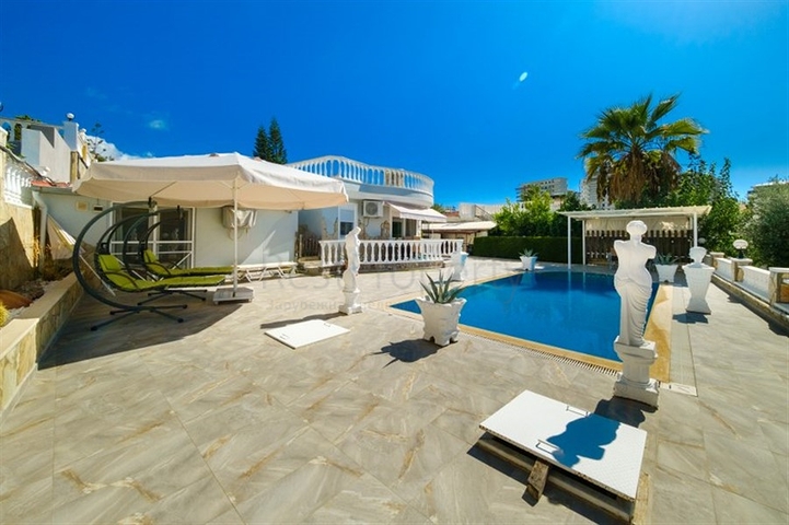 2+1 private villa in Mahmutlar area just 900m from the Mediterranean Sea