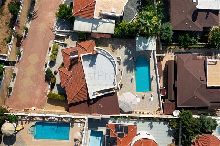 2+1 private villa in Mahmutlar area just 900m from the Mediterranean Sea