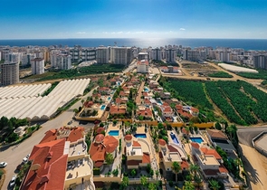 2+1 private villa in Mahmutlar area just 900m from the Mediterranean Sea