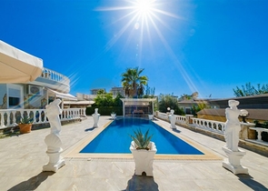 2+1 private villa in Mahmutlar area just 900m from the Mediterranean Sea