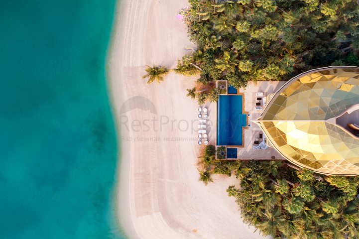 Six-storey House with luxury furniture and swimming pool in Dubai