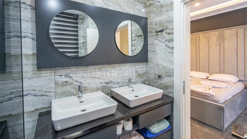 Furnished 4+1 apartment in Oba