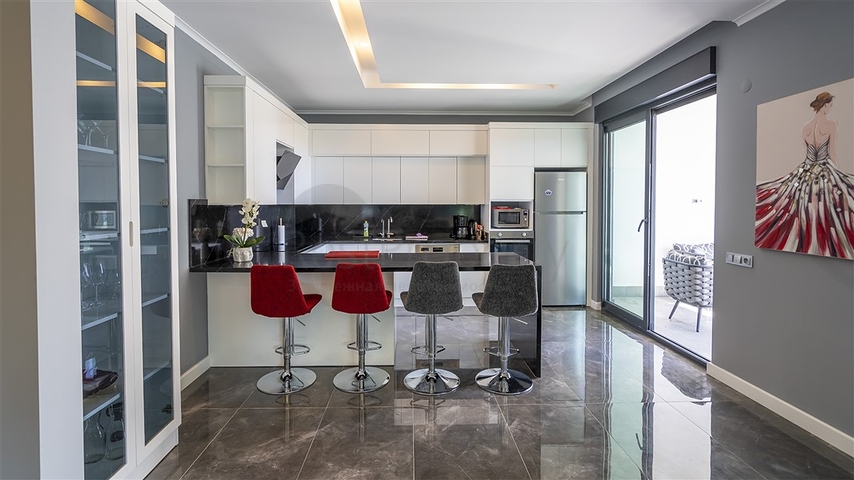 Furnished 4+1 apartment in Oba