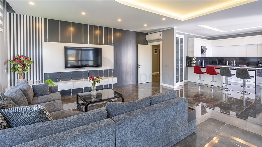 Furnished 4+1 apartment in Oba