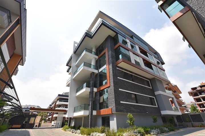 Furnished 4+1 apartment in Oba