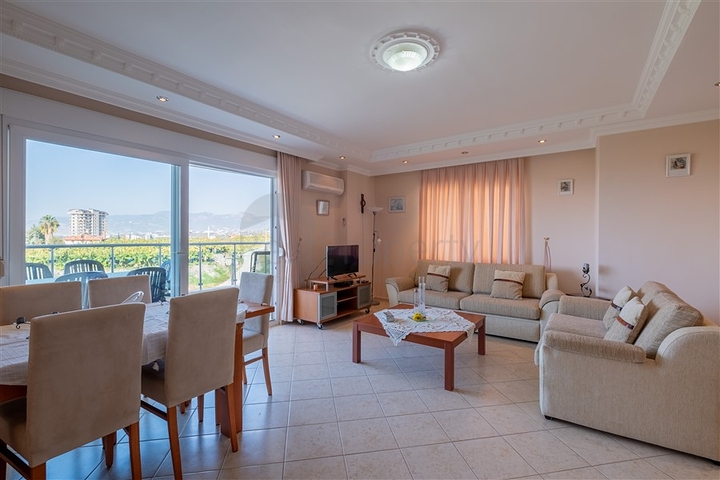 Spacious 2+1 apartment in a picturesque part of Mahmutlar district