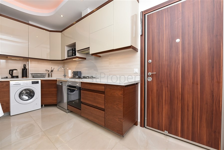 1+1 apartment in a premium complex in Mahmutlar district 