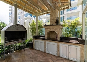 1+1 apartment in a premium complex in Mahmutlar district 