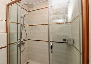 1+1 apartment in a premium complex in Mahmutlar district 