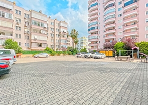 Spacious 2+1 apartment in Mahmutlar district