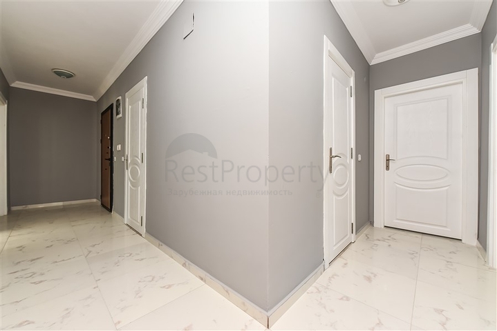 Spacious 3+1 penthouse in Mahmutlar