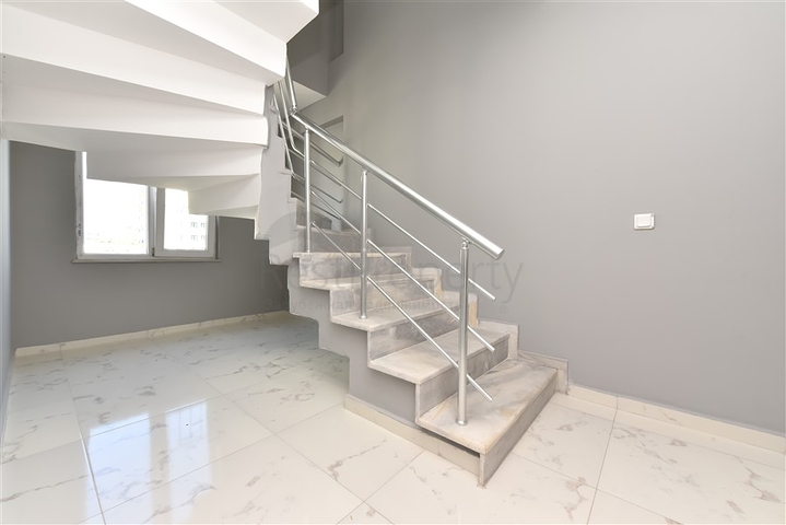 Spacious 3+1 penthouse in Mahmutlar