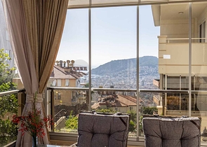 2+1 apartment with a spacious Terrace in the center of Alanya.