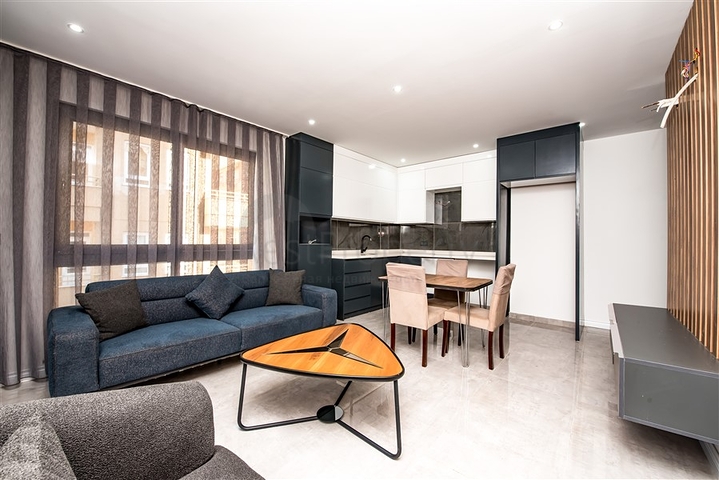 1+1 apartment in the very center of Alanya