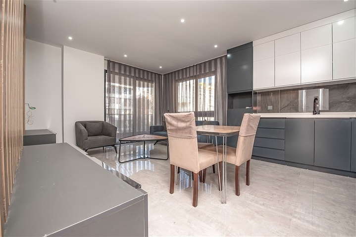 1+1 apartment in the very center of Alanya