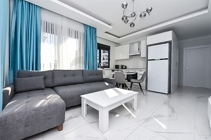 Bright furnished apartment within walking distance from the sea