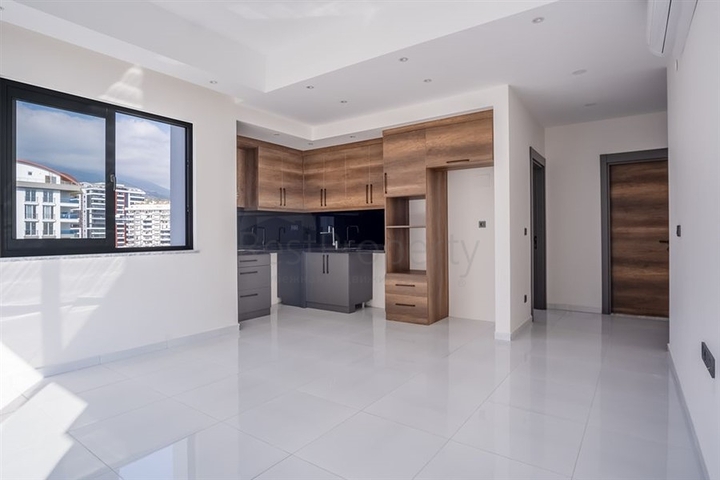 1+1 apartment in a popular residential complex in Mahmutlar district