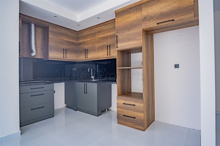 1+1 apartment in a popular residential complex in Mahmutlar district