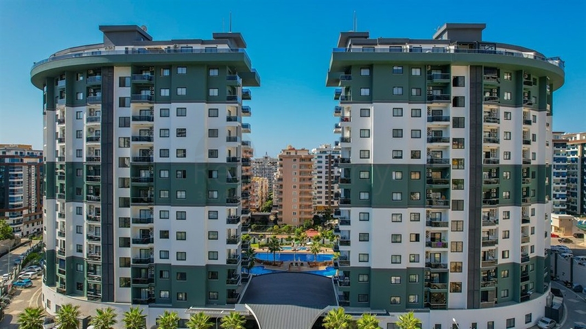 1+1 apartment in a popular residential complex in Mahmutlar district