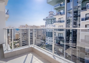 1+1 apartment in a popular residential complex in Mahmutlar district