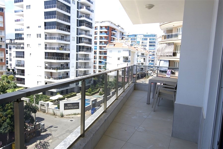 1+1 apartment in Mahmutlar district