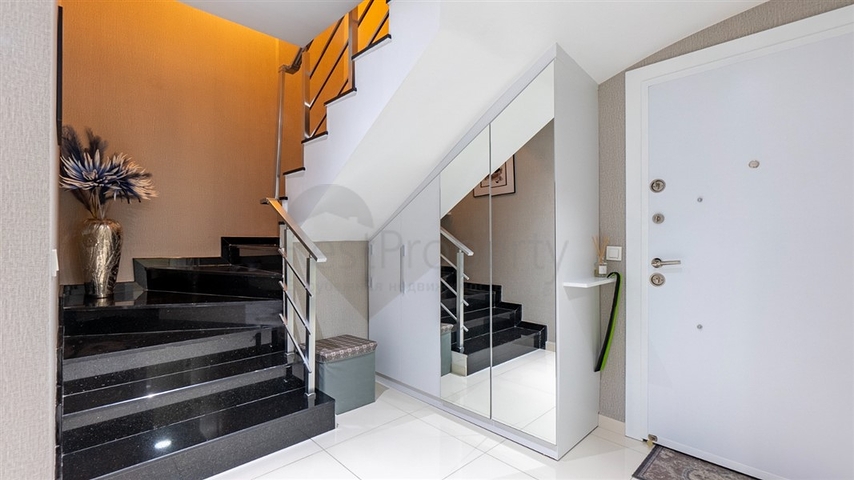 2+1 penthouse near Cleopatra Beach