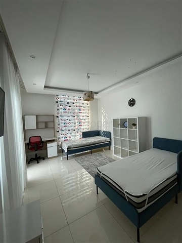  2+1 apartment 400 m from the sea in Tosmur area 