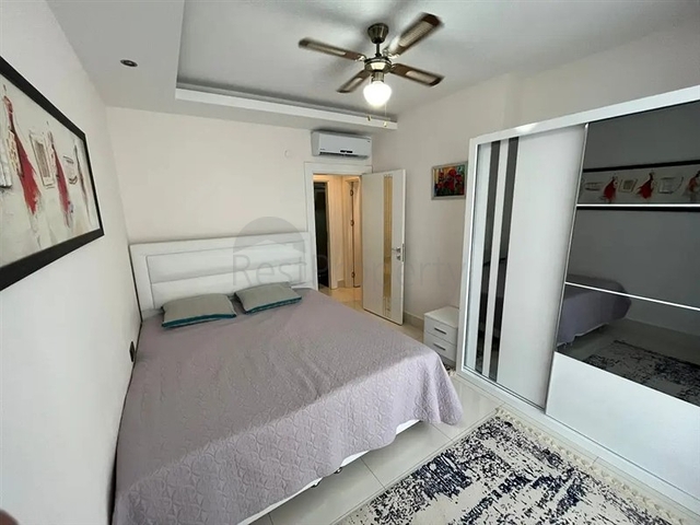  2+1 apartment 400 m from the sea in Tosmur area 