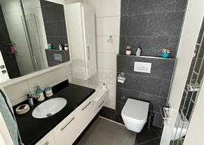  2+1 apartment 400 m from the sea in Tosmur area 