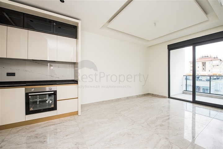 One-bedroom apartment in a new complex in the center of Alanya