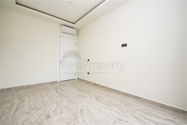 One-bedroom apartment in a new complex in the center of Alanya