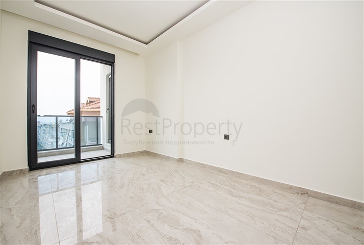 One-bedroom apartment in a new complex in the center of Alanya