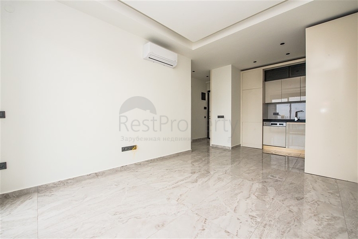 One-bedroom apartment in a new complex in the center of Alanya