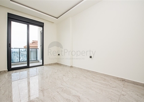 One-bedroom apartment in a new complex in the center of Alanya