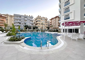 One-bedroom apartment in a new complex in the center of Alanya