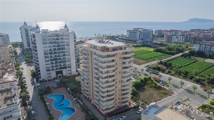 2+1 apartment in Mahmutlar district