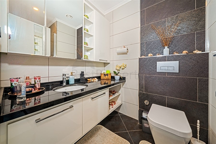 3+1 apartment with sea view in Tosmura