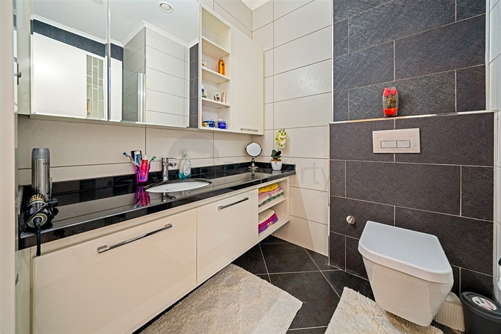 3+1 apartment with sea view in Tosmura