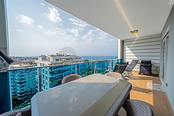 3+1 apartment with sea view in Tosmura