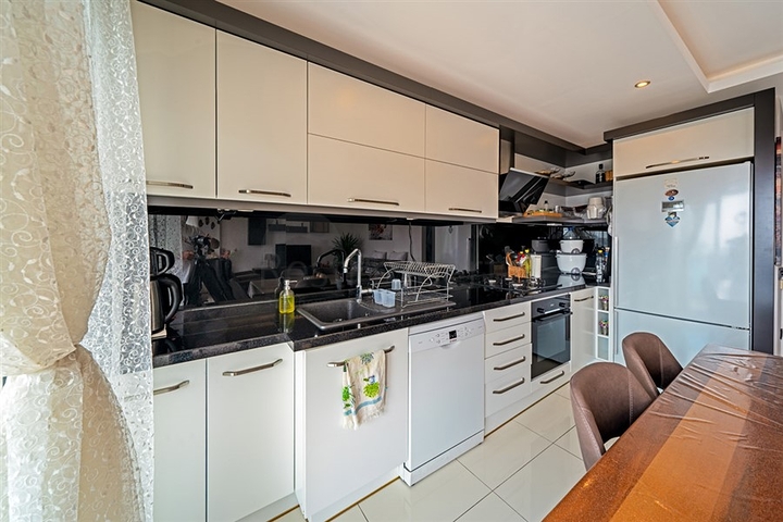 3+1 apartment with sea view in Tosmura