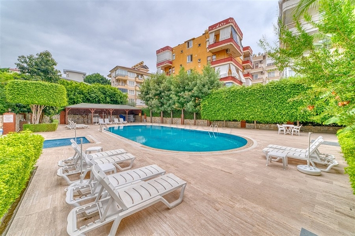 3+1 apartment in Cleopatra beach area