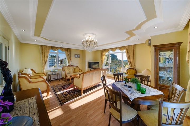 3+1 apartment in Cleopatra beach area