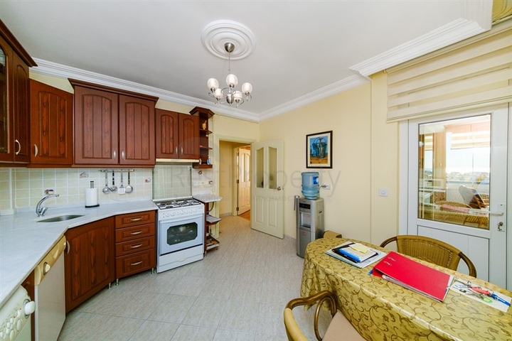 3+1 apartment in Cleopatra beach area