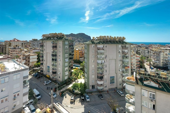 3+1 apartment in Cleopatra beach area