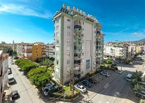 3+1 apartment in Cleopatra beach area