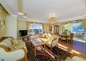 3+1 apartment in Cleopatra beach area